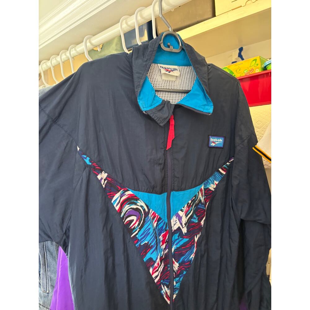 Vintage 90s Reebok Windbreaker Jacket – Colorblock Swirl Design – Men’s M/L